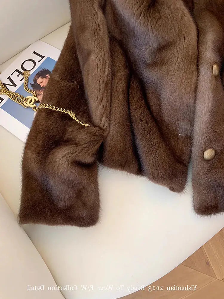 Women's Luxury Vintage Plush Faux Fur Coat Eco-Friendly Mink Style Integrated Winter Outerwear Elegant Warm Jacket