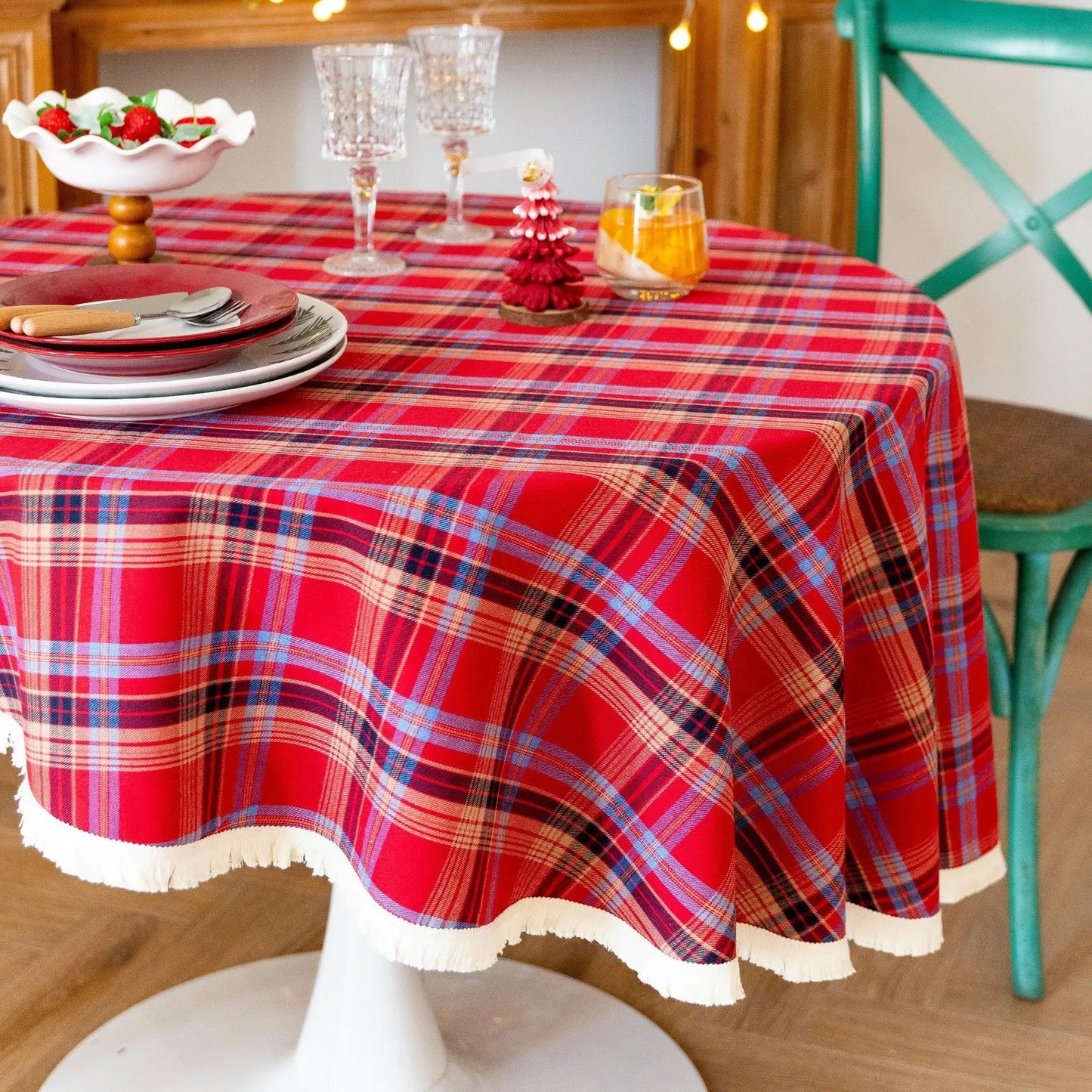 Christmas Tassel Round Tablecloth Plaid Table Cloth Checkered Table Cover for Christmas Thanksgiving Day Halloween Party Decor
