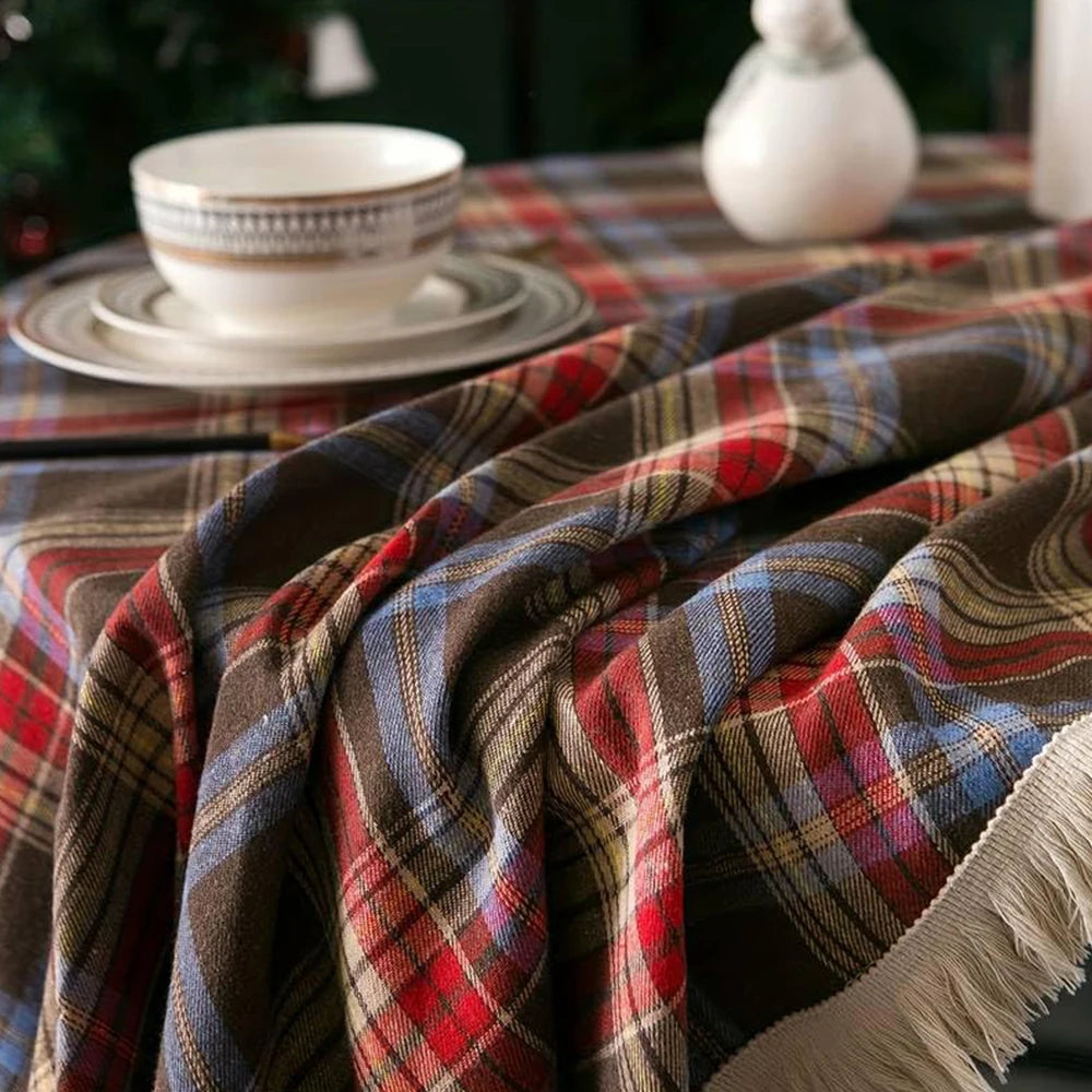 Christmas Tassel Round Tablecloth Plaid Table Cloth Checkered Table Cover for Christmas Thanksgiving Day Halloween Party Decor