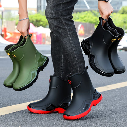 Trendy Men's Medium and Short Tube Rain Boots Outdoor Sports Rubber Shoes Thickened Widened Non-slip Comfortable Rain Boots New