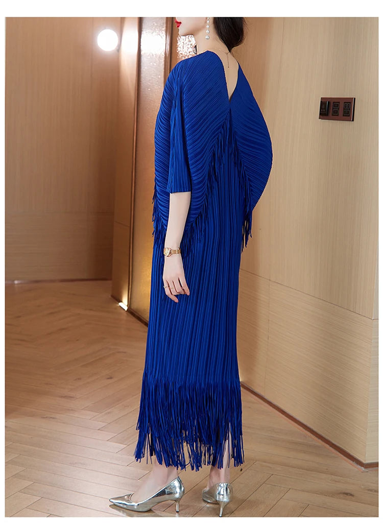 Miyake Dress, Women's Solid Color, V-neck, Tassel Design, Temperament, Commuting, Loose Fitting, Age Reducing Long Skirt